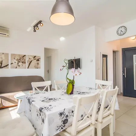 Holiday home Ferienvilla Mit Pool In Pula