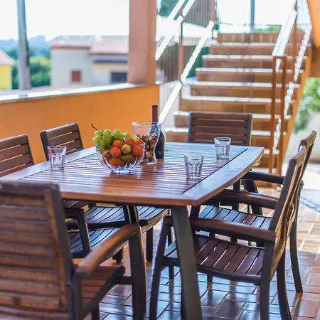 Ferienhaus Ferienvilla Mit Pool In Pula