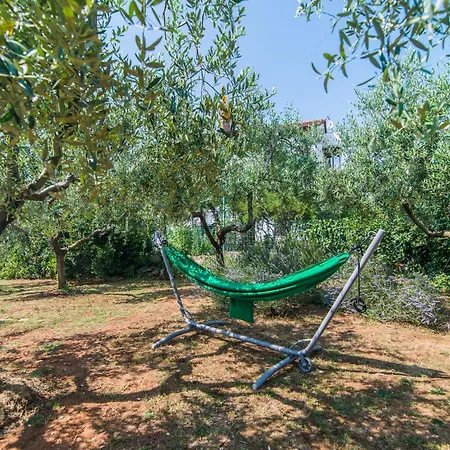 Ferienhaus Ferienvilla Mit Pool In Pula